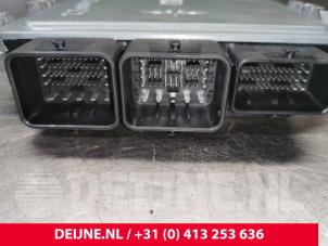 Volvo V40 Engine management computer O166521 photo 3
