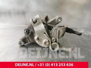 Renault Trafic Remklauw (Tang) rechts-achter O166559 foto 3