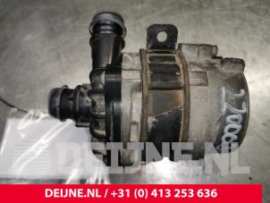 Volvo V60 Extra waterpomp O166657 foto 2