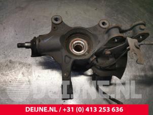 Toyota Pro-Ace Fusee rechts-voor O166722 foto 3