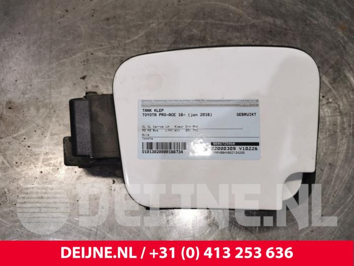 Toyota Pro-Ace Tankklappe O166734