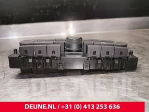 Toyota Pro-Ace Radio control panel O166748 photo 2