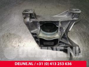 Toyota Pro-Ace Engine mount O166758 photo 3