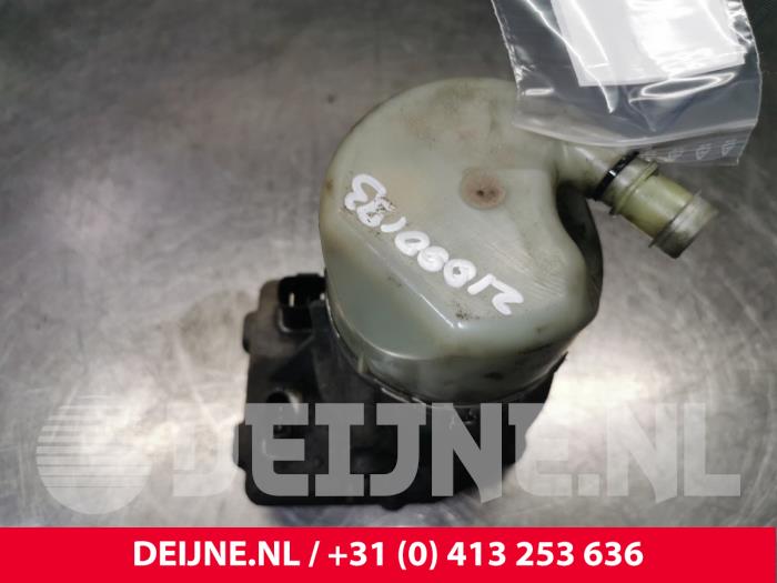 Gebruikte Pomp Servo Volvo V60 I (FW/GW) 1.6 DRIVe Prijs € 100,00 Margeregeling aangeboden door van Deijne Onderdelen Uden B.V.