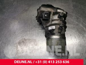 Volvo V60 Power steering pump O166808 photo 3