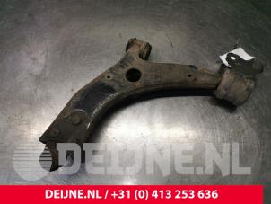 Volvo C30 Front lower wishbone, right O166842 photo 3