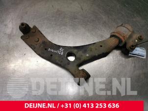 Volvo C30 Front lower wishbone, right O166842 photo 2