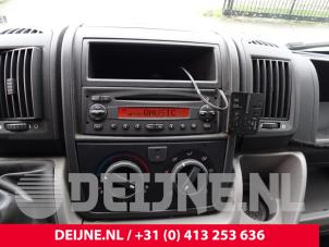 Gebruikte Radio Diversen Citroen Jumper (U9) 2.2 HDi 100 Euro 4 Prijs op aanvraag aangeboden door van Deijne Onderdelen Uden B.V.