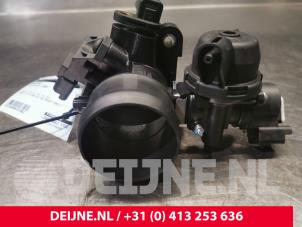 Gebruikte Gasklephuis Volvo S80 (AR/AS) 2.0 D 16V Prijs € 50,00 Margeregeling aangeboden door van Deijne Onderdelen Uden B.V.