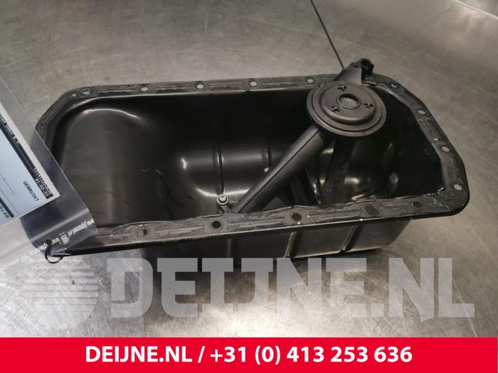 Gebruikte Carterpan Volvo V70 (BW) 1.6 DRIVe,D2 Prijs € 70,00 Margeregeling aangeboden door van Deijne Onderdelen Uden B.V.