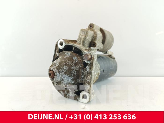 Gebruikte Startmotor Volvo V70 (SW) 2.4 20V 140 Prijs € 30,00 Margeregeling aangeboden door van Deijne Onderdelen Uden B.V.