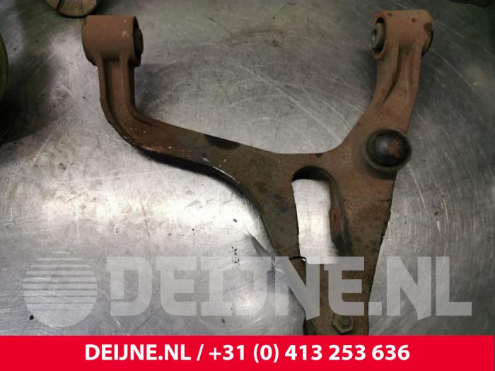 Mitsubishi Canter Querlenker unten links vorne O167349