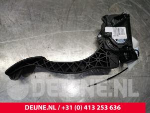 Toyota Pro-Ace Gaspedaal O167360 foto 3