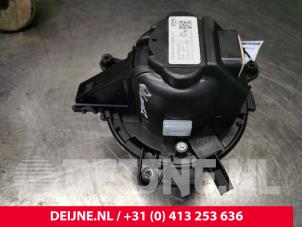 Toyota Pro-Ace Heizung Belüftungsmotor O167367 foto 2