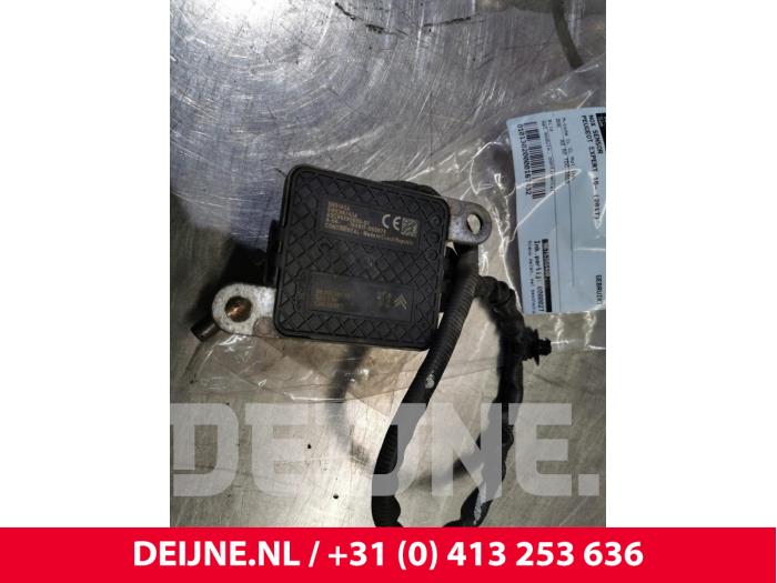 Gebruikte Nox sensor Peugeot Expert (V1/VA/VB/VE/VF/VT/VY) 2.0 Blue HDi 120 16V Prijs € 150,00 Margeregeling aangeboden door van Deijne Onderdelen Uden B.V.