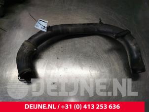 Gebruikte Intercooler Buis Volvo V60 I (FW/GW) 2.4 D6 20V Plug-in Hybrid AWD Prijs € 30,00 Margeregeling aangeboden door van Deijne Onderdelen Uden B.V.