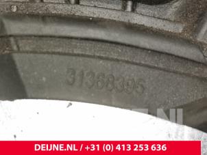 Volvo V60 Timing cover O167655 photo 3