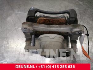 Volvo XC40 Remklauw (Tang) links-voor O167699 foto 2