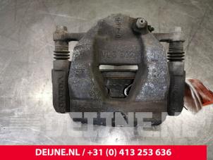 Volvo XC40 Remklauw (Tang) links-voor O167699 foto 3