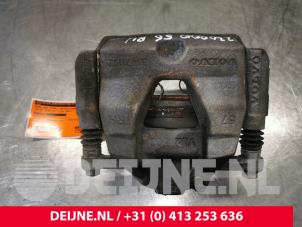 Volvo XC40 Front brake calliper, right O167701 photo 3