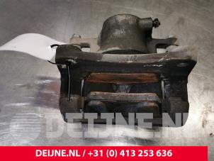 Volvo XC40 Front brake calliper, right O167701 photo 2