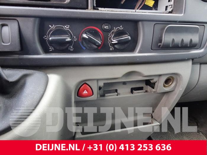 Nissan Interstar Heizung Bedienpaneel O167792