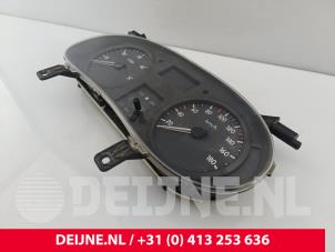 Nissan Interstar Kilometerteller KM O167793 foto 2