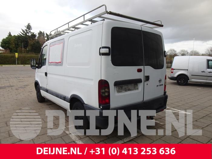 Nissan Interstar Stoßstangenecke links hinten O167829