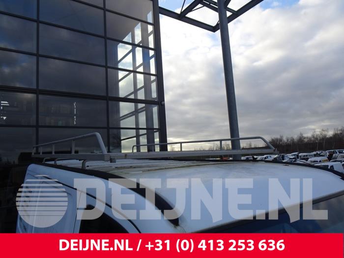 Nissan Interstar Dachträger O167831