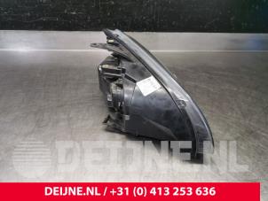 Ford Focus Headlight, left O167833 photo 2