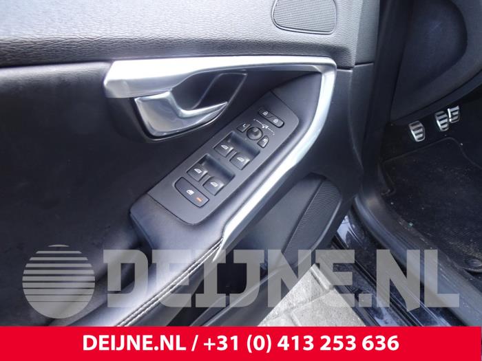Volvo V40 Electric window switch O167947