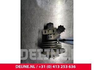 Mercedes Vito Adblue Injektor O168036 foto 2