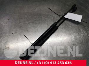 Volvo XC40 Set of bonnet gas struts O168079 photo 2