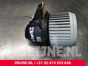 Citroen Jumpy Kachel Ventilatiemotor O168115 foto 3