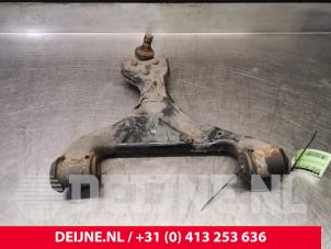 Mercedes Vito Querlenker unten links vorne O168303 foto 2