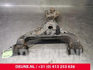 Mercedes Vito Querlenker unten links vorne O168303 foto 3