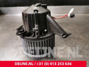 Mercedes Vito Heizung Belüftungsmotor O168323 foto 3