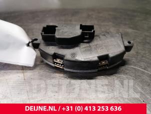 Mercedes Vito Heater resistor O168324 photo 3