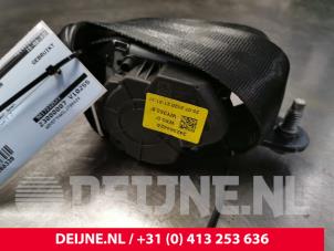 Gebruikte Veiligheidsgordel midden-voor Opel Combo Cargo 1.5 CDTI 75 Prijs € 121,00 Inclusief btw aangeboden door van Deijne Onderdelen Uden B.V.