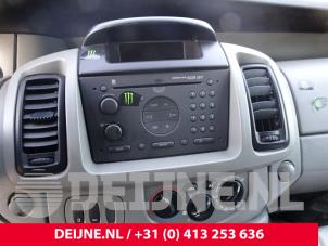 Gebruikte Radio Diversen Opel Vivaro 1.9 DTI 16V Prijs op aanvraag aangeboden door van Deijne Onderdelen Uden B.V.