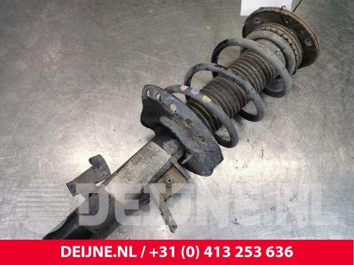 Volvo S60 Stoßdämpferstrebe links vorne O168731