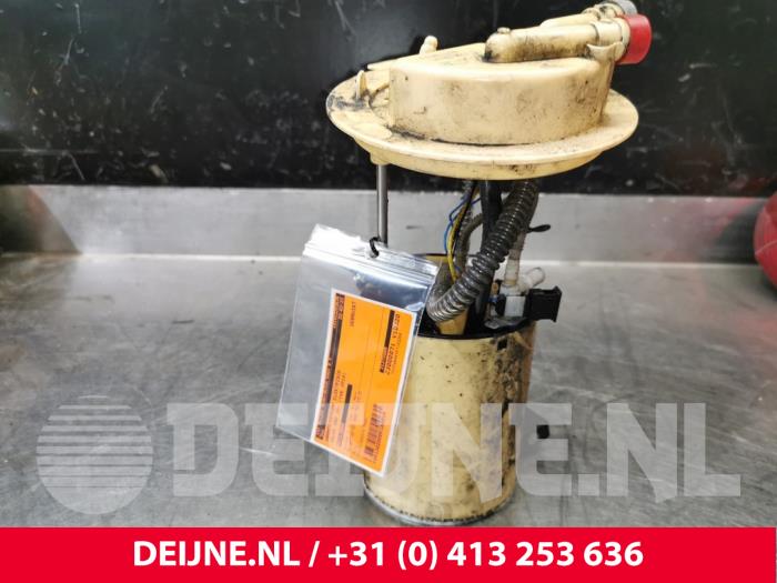 Gebruikte Tank element Pomp Volvo V60 I (FW/GW) 1.6 DRIVe Prijs € 100,00 Margeregeling aangeboden door van Deijne Onderdelen Uden B.V.