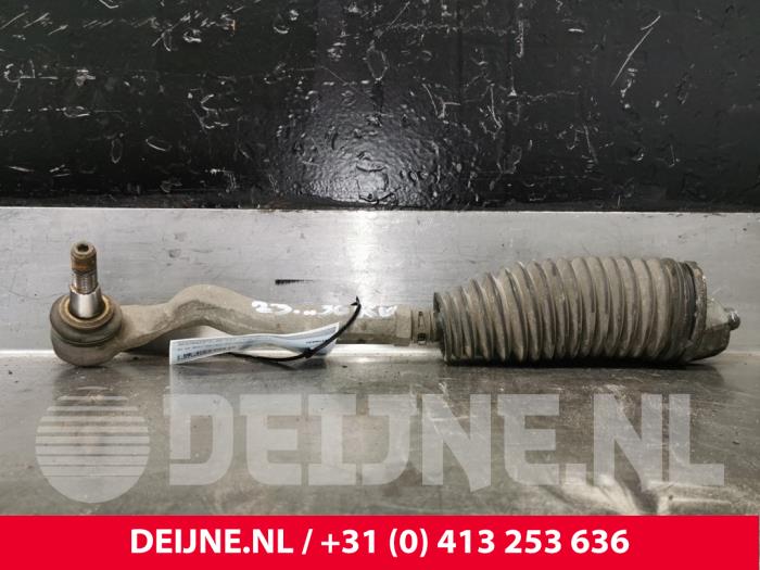 Mercedes Vito Spoorstang rechts O168999