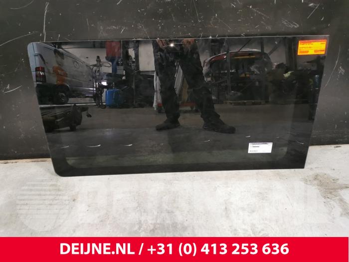 Volkswagen Transporter Ruit Laaddeur zijkant O169076