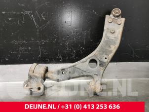 Volvo S40 Front lower wishbone, right O169118 photo 2