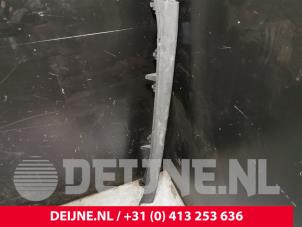 Volkswagen Crafter Stoßstange hinten O169129 foto 3