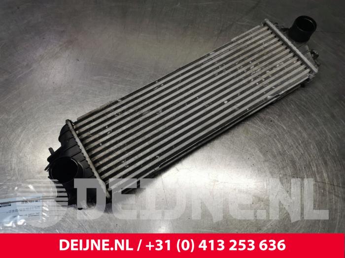 Gebruikte Intercooler Opel Vivaro 1.9 DTI 16V Prijs € 42,35 Inclusief btw aangeboden door van Deijne Onderdelen Uden B.V.