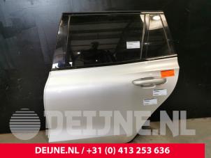 Gebruikte Deur 4Deurs links-achter Volvo V60 II (ZW) 2.0 D4 16V Prijs € 750,00 Margeregeling aangeboden door van Deijne Onderdelen Uden B.V.