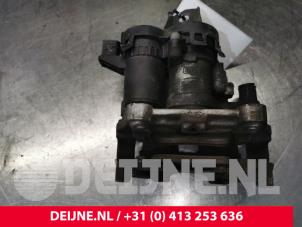 Volvo V60 Remklauw (Tang) links-achter O169230 foto 3