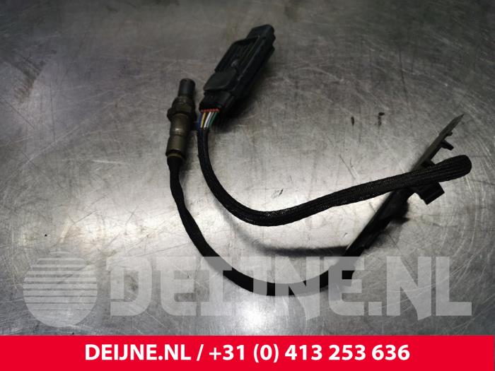 Gebruikte Lambda Sonde Volvo V60 II (ZW) 2.0 D4 16V Prijs € 125,00 Margeregeling aangeboden door van Deijne Onderdelen Uden B.V.